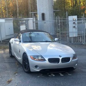 Meet your Posher, Lee